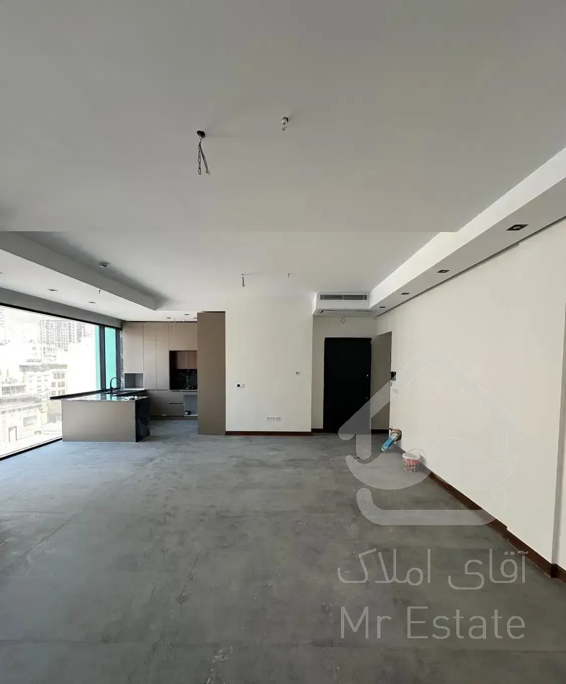 ۱۰۰ متر‌ درکه نوساز ۲ پارکینگ تک واحدی