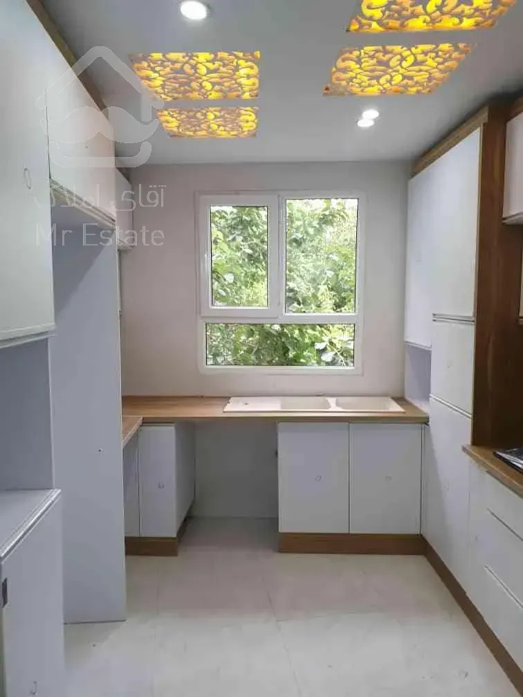 ۶۵ متر ویو عالی (۶ متر پاسیو اختصاصی)