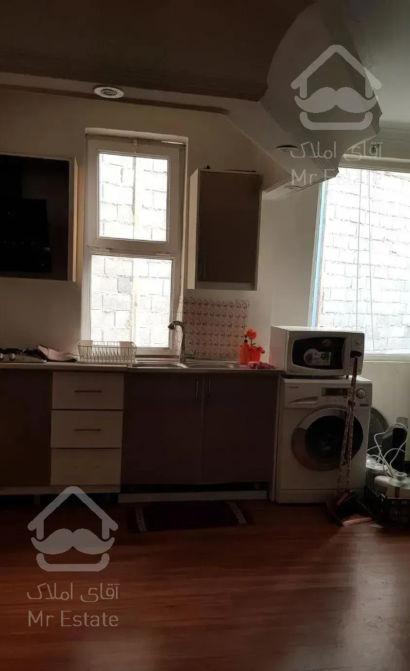 آپارتمان ۵۵ متری یک خواب ط سوم  شیک و تمیز