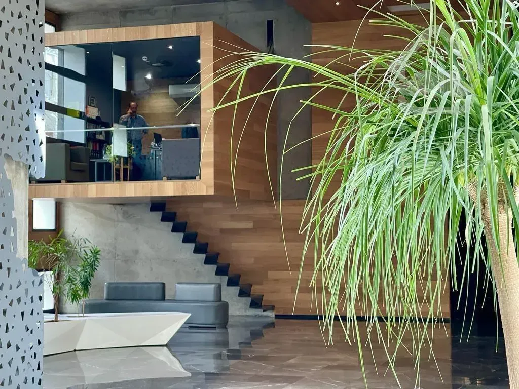 فروش اپارتمان 240 متری زعفرانیه