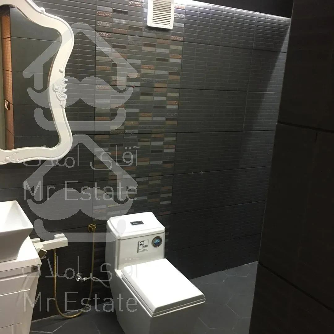 نیاوران /١٩٠متر/سه خواب/فروش فوری