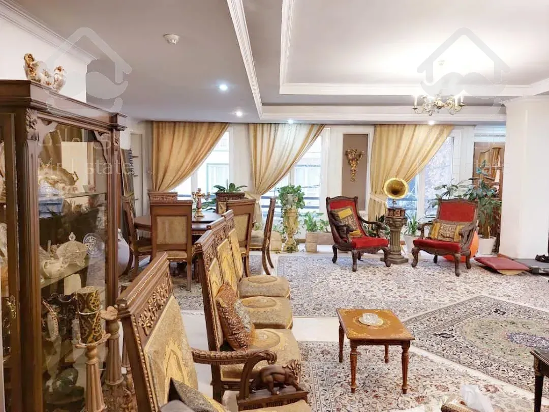 فروش224متر چهار خواب. دو پارکینگ. دو انباری. فول مشاعات. فرمانیه