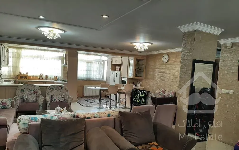 شمال شهرآرا ۱۱۰ متر ۲ خوابه با پارکینگ و انباری