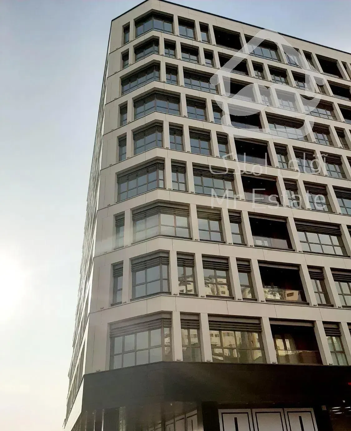 84متر سند اداری ولنجک ساختمان وفا