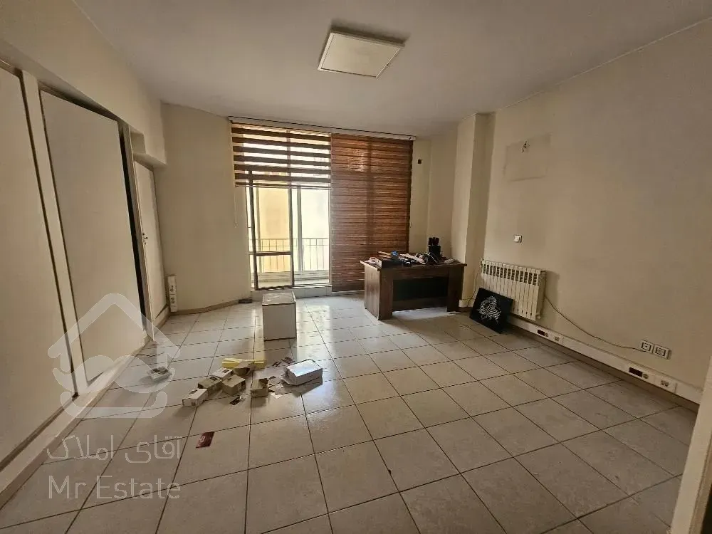 105سعادت آباد * موقعیت اداری*دو درب مجزا*فلت