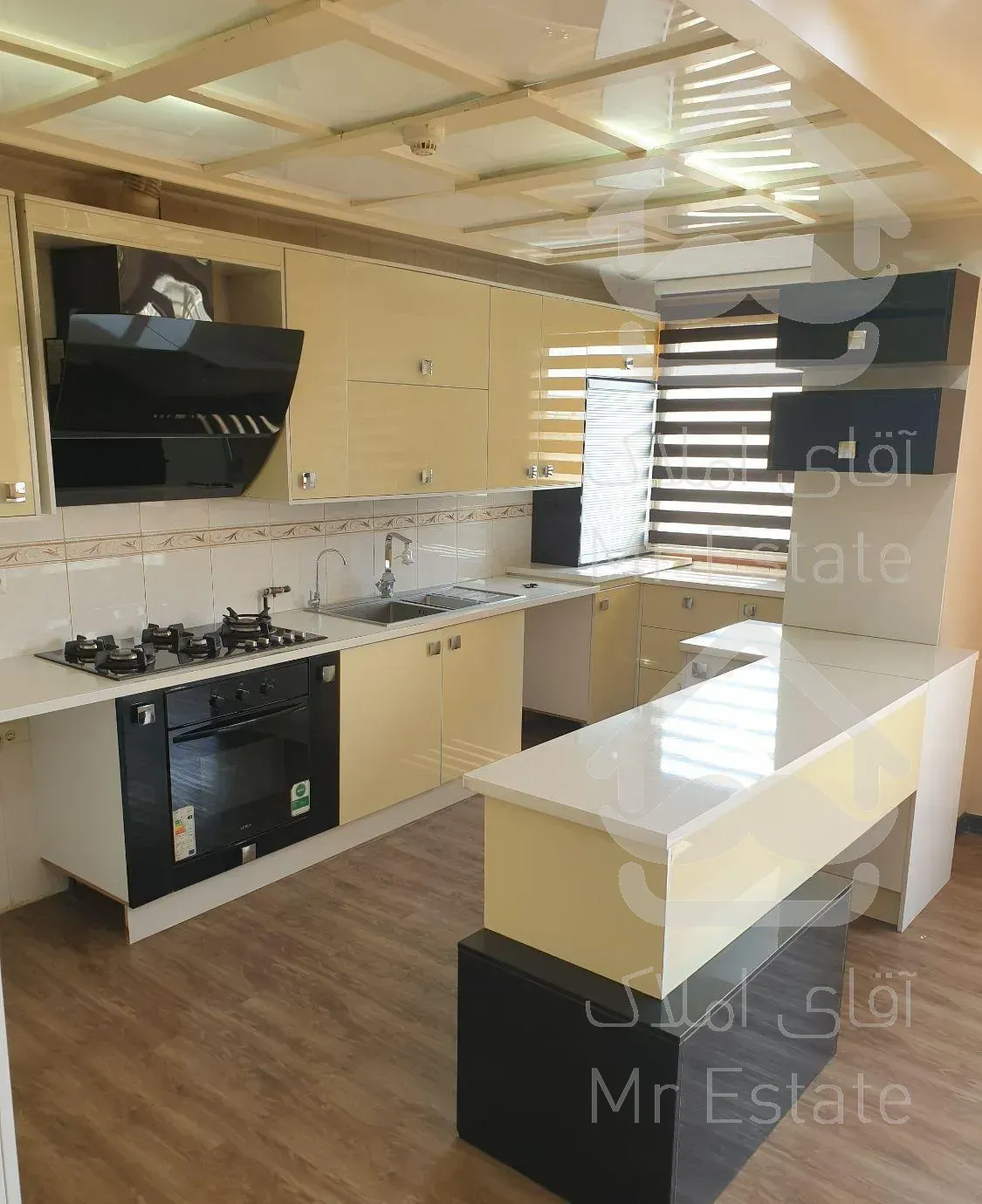 آپارتمان ۱۴۰ متری ۳ خوابه