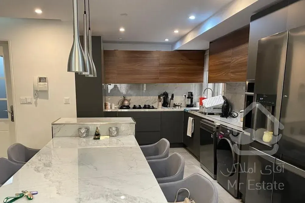 دو واحد آپارتمان ۲۰۰ متر -در یک ساختمان - شیان