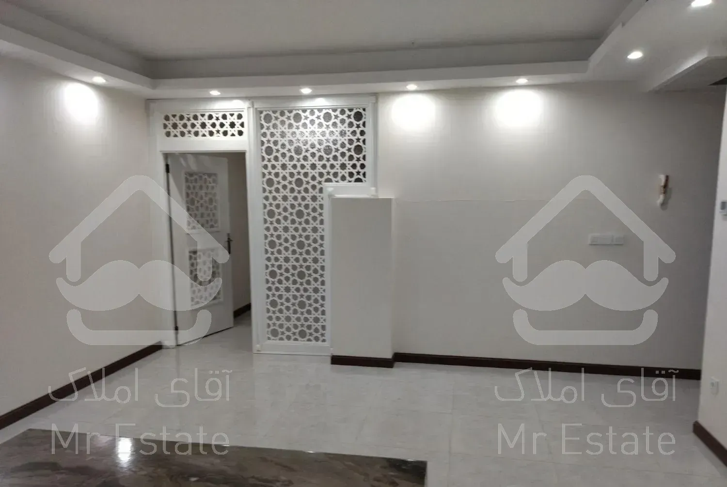 زرتشت شرقی ۶۱ متری نوساز