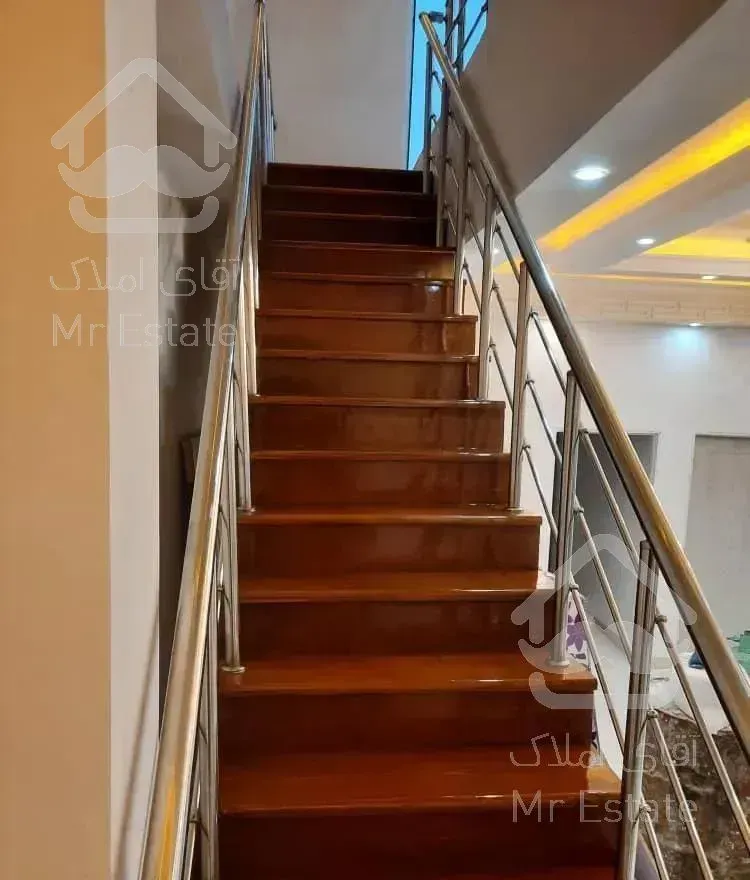 ویلا ۲۲۰متر درشهرخشکبیجار