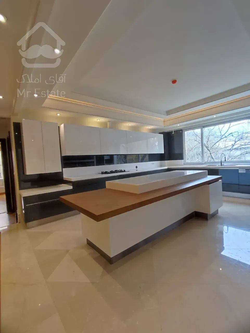 فروش اپارتمان 370 متری  فرشته