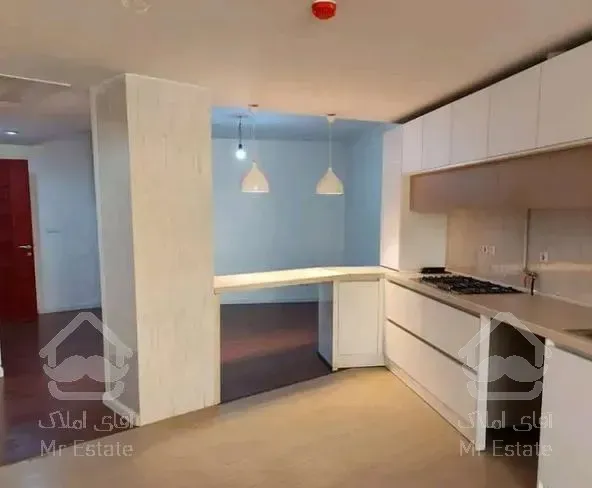 ۱۴۶ متر/کلید نخورده/زیر قیمت/بیخ دریاچه/برج عرفان