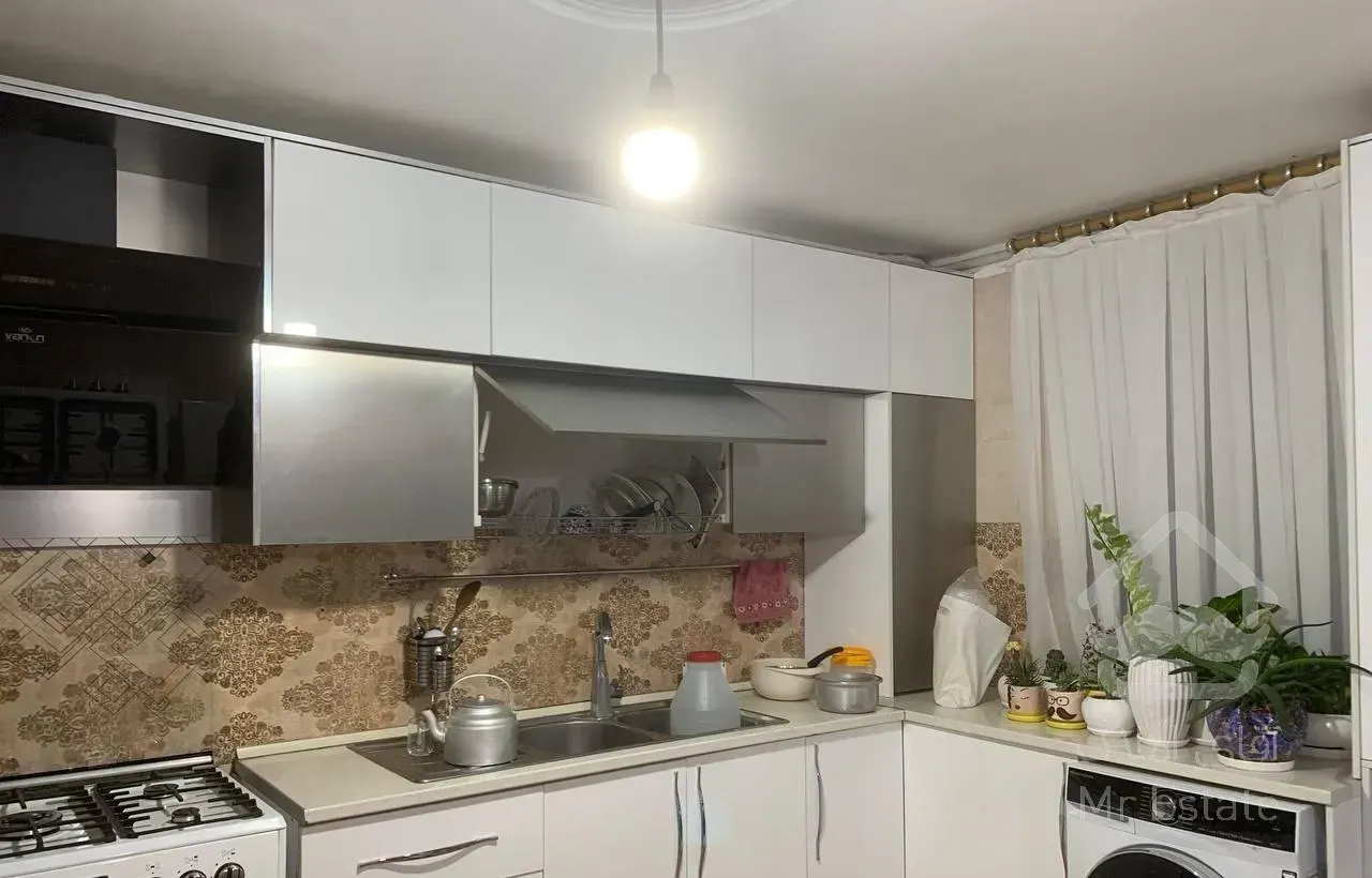 آپارتمان ۱۱۰ متری ،دوخواب بسیار تمیز