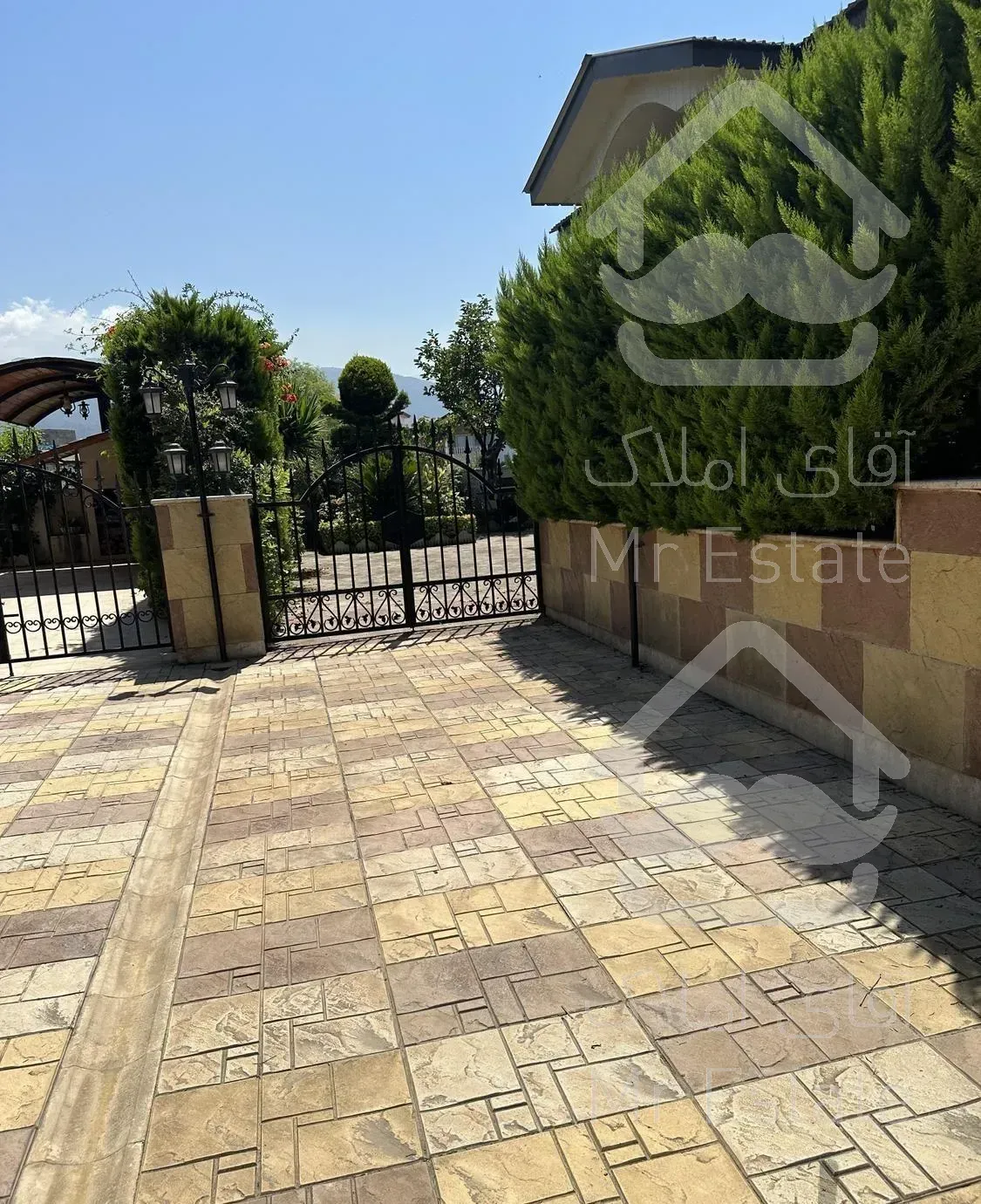 ویلا خوش نقشه در مجموعه