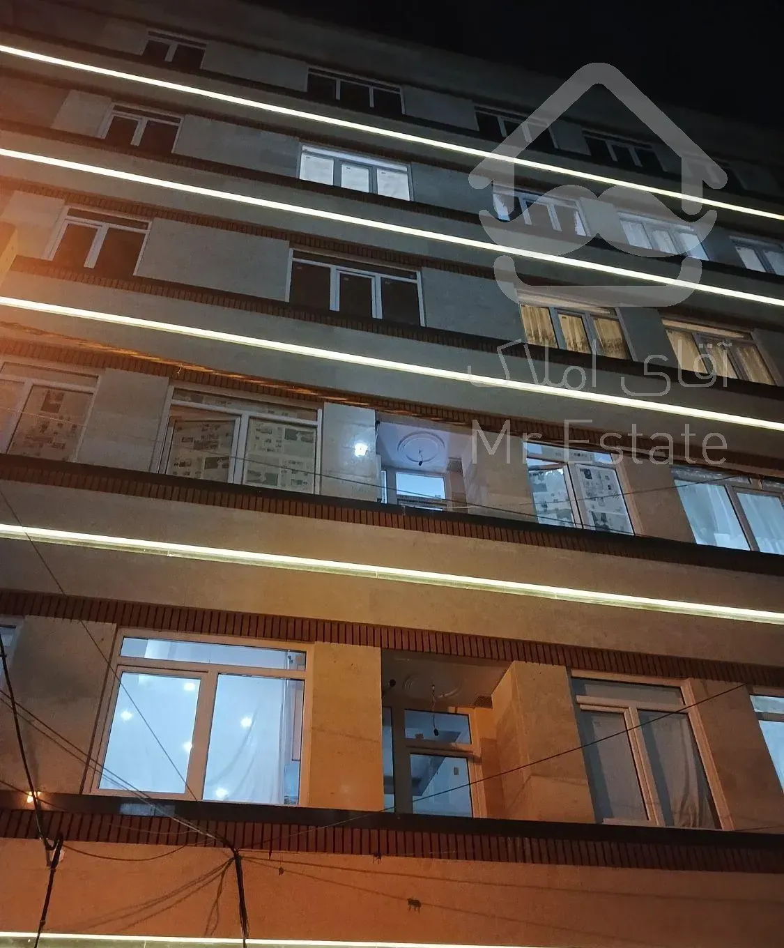 آپارتمان 100متری اتابک خوش نقشه