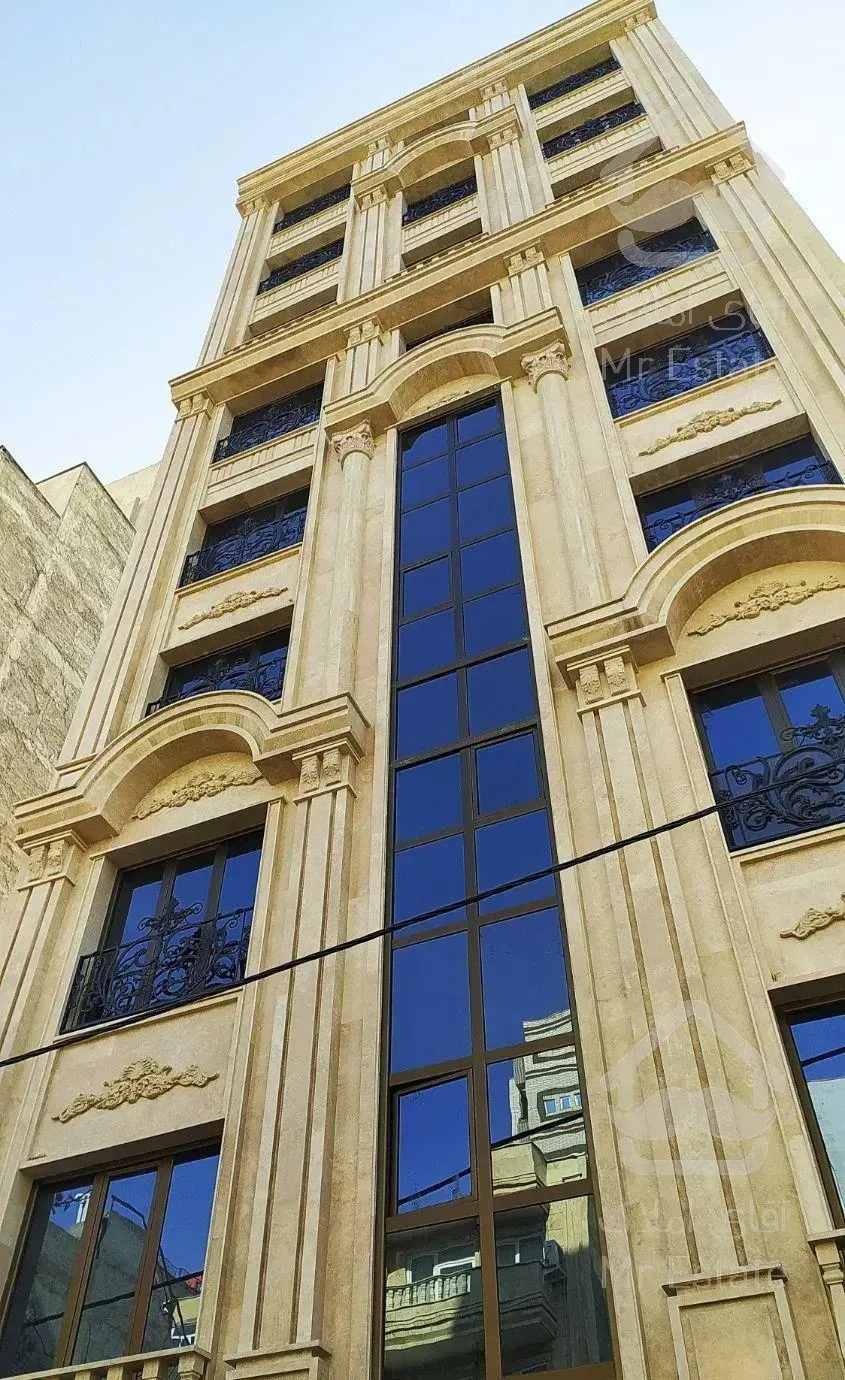 ۱۹۰ متر ، ولیعصر ، تختی