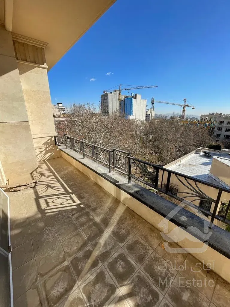 فروش اپارتمان 310 متری زعفرانیه