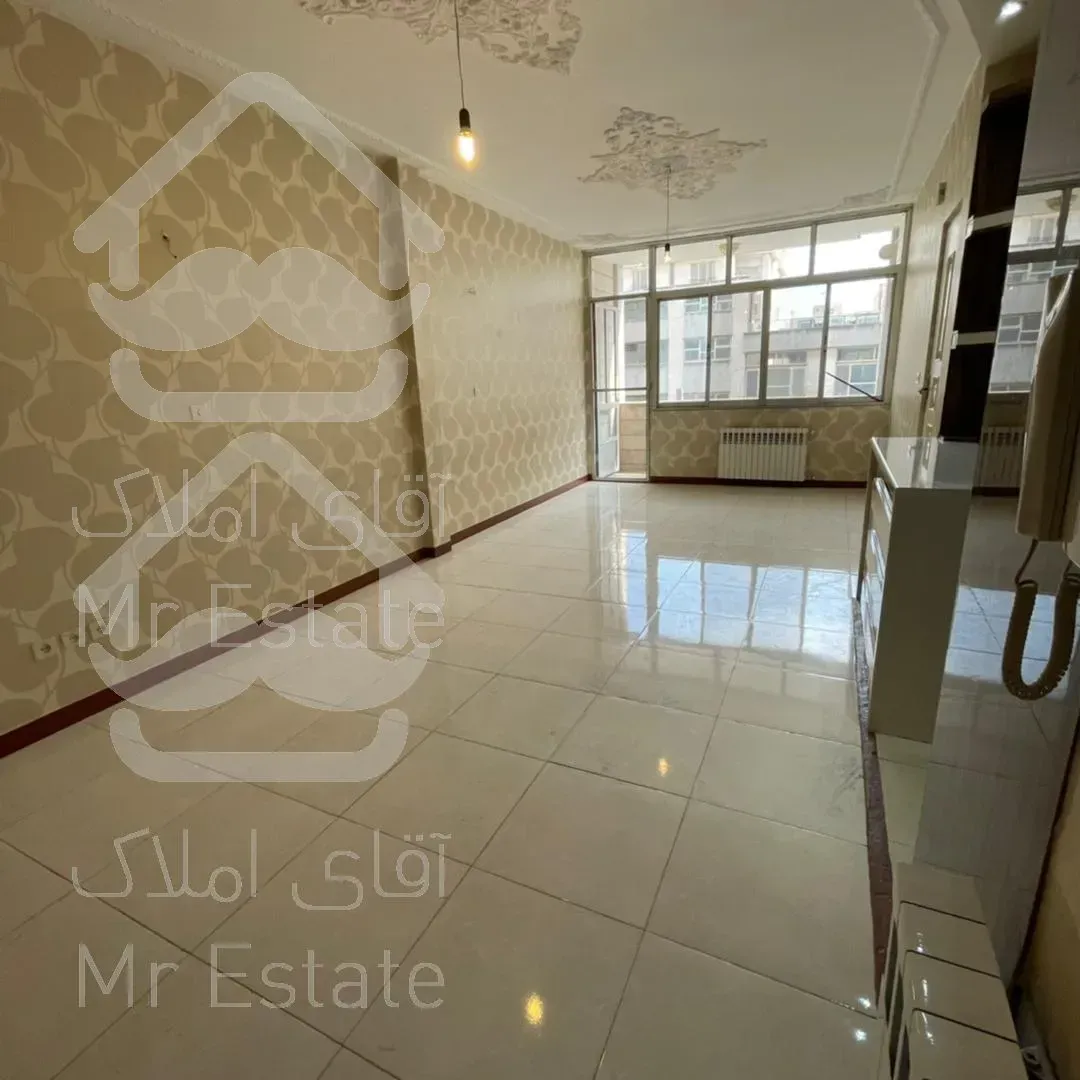 آپارتمان ۸۰ متری ۲ خواب،خوش نقش،لوکیشن عالی، پارکینگ دار