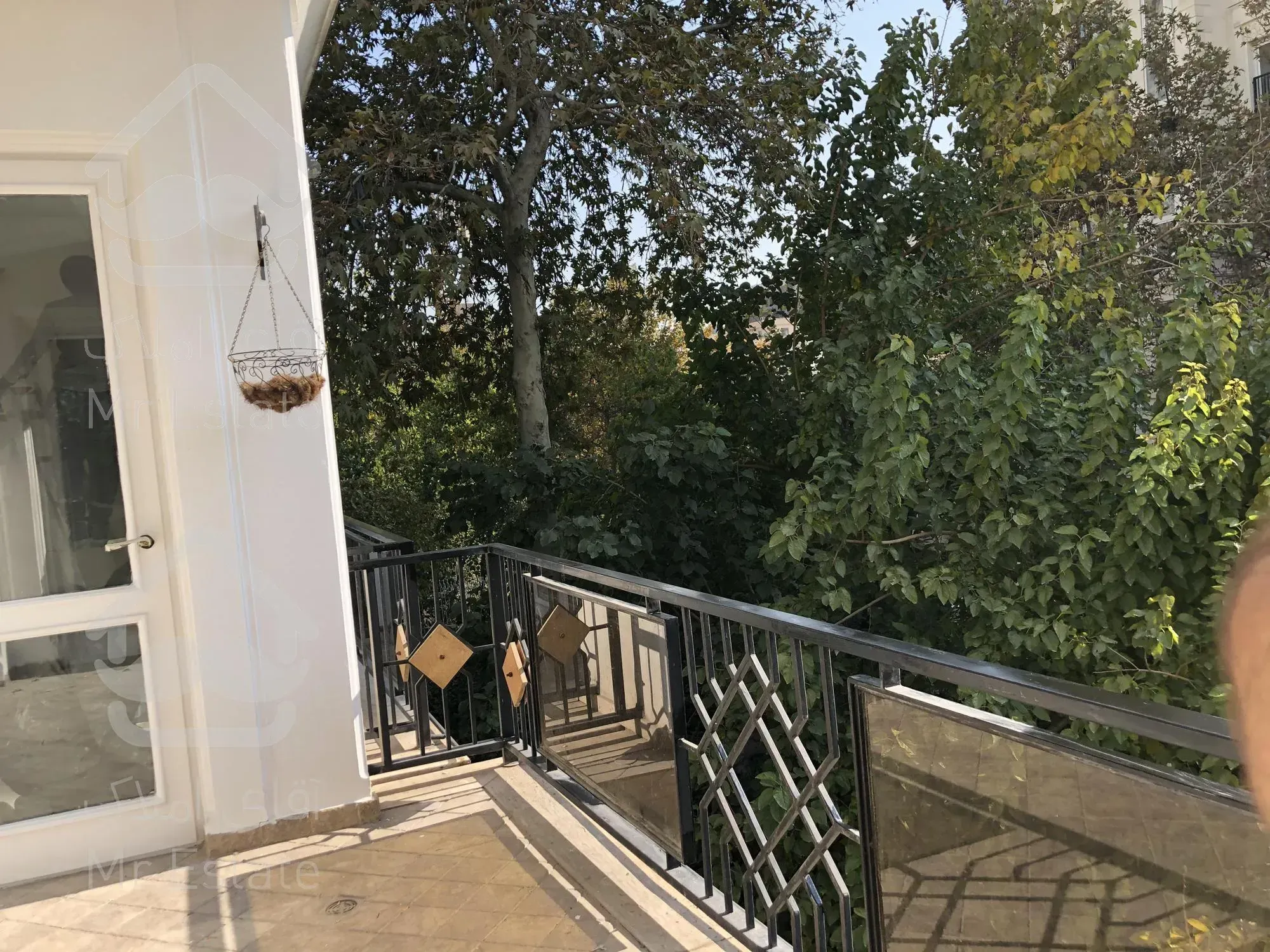 رهن و اجاره آپارتمان ۳۸۵ متری ۵ خوابه فرمانیه فول