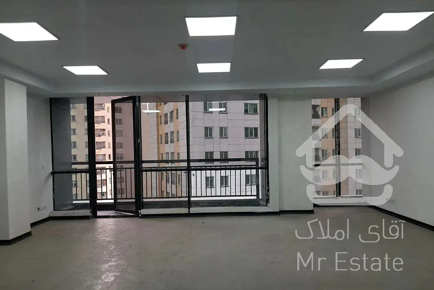 75متر سند اداری مجتمع برند دریاچه چیتگر