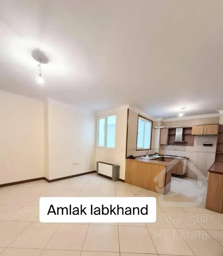 90 متر مسکونی در لارستان