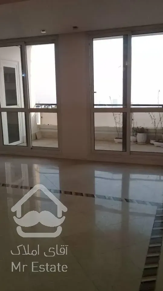 اجاره و رهن آپارتمان ولنجک 300  متر اکازيون