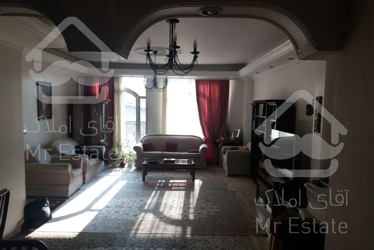 آپارتمان ۸۳ متری پاسداران