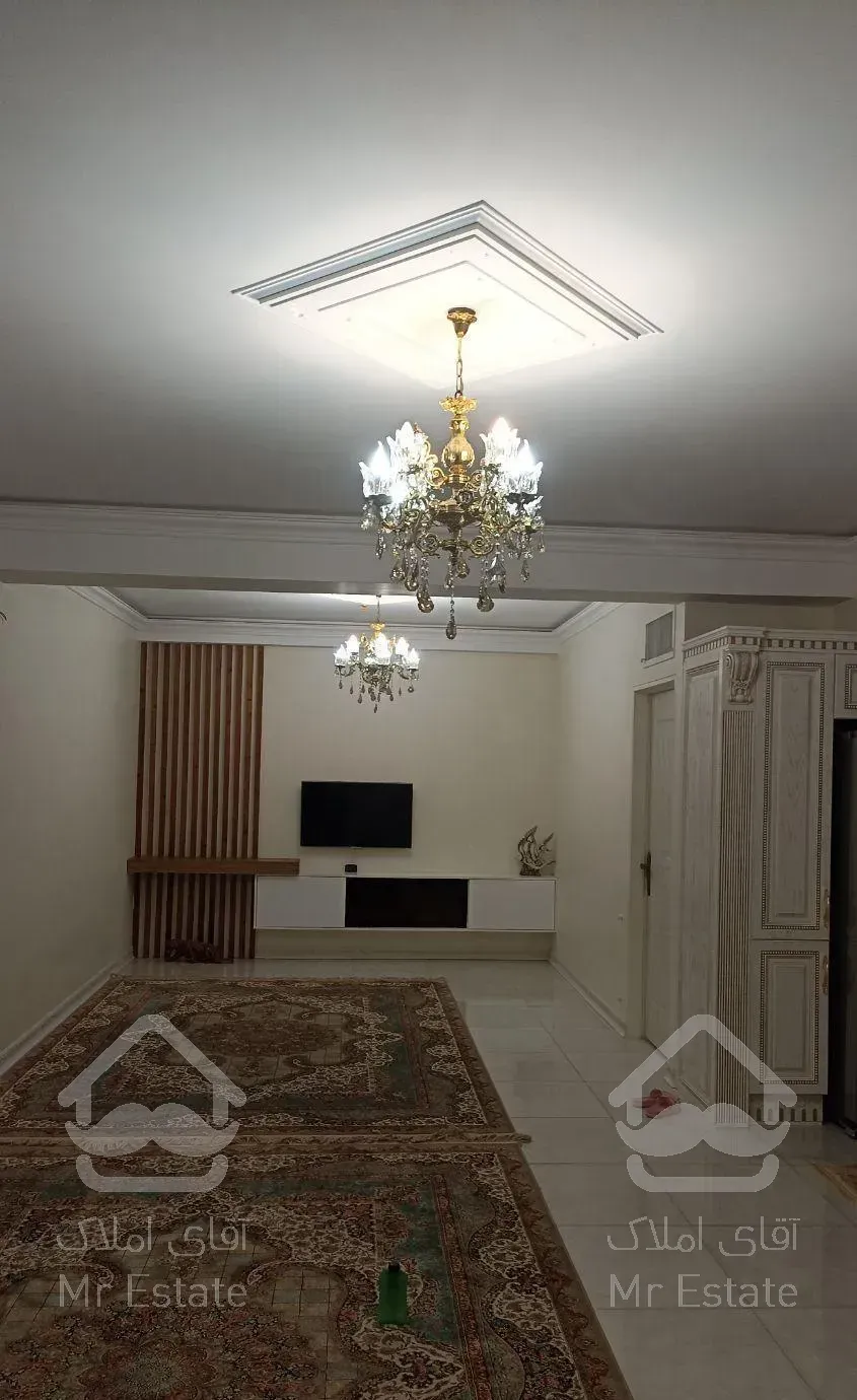 آپارتمان 1سال ساخته متراژ 82 متر تعداد اتاق 2تا