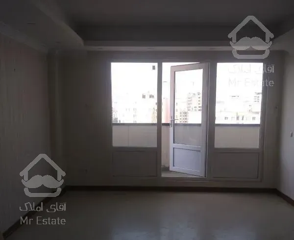 طبقه آخر-۹۰متری دو خواب-ویو دریاچه