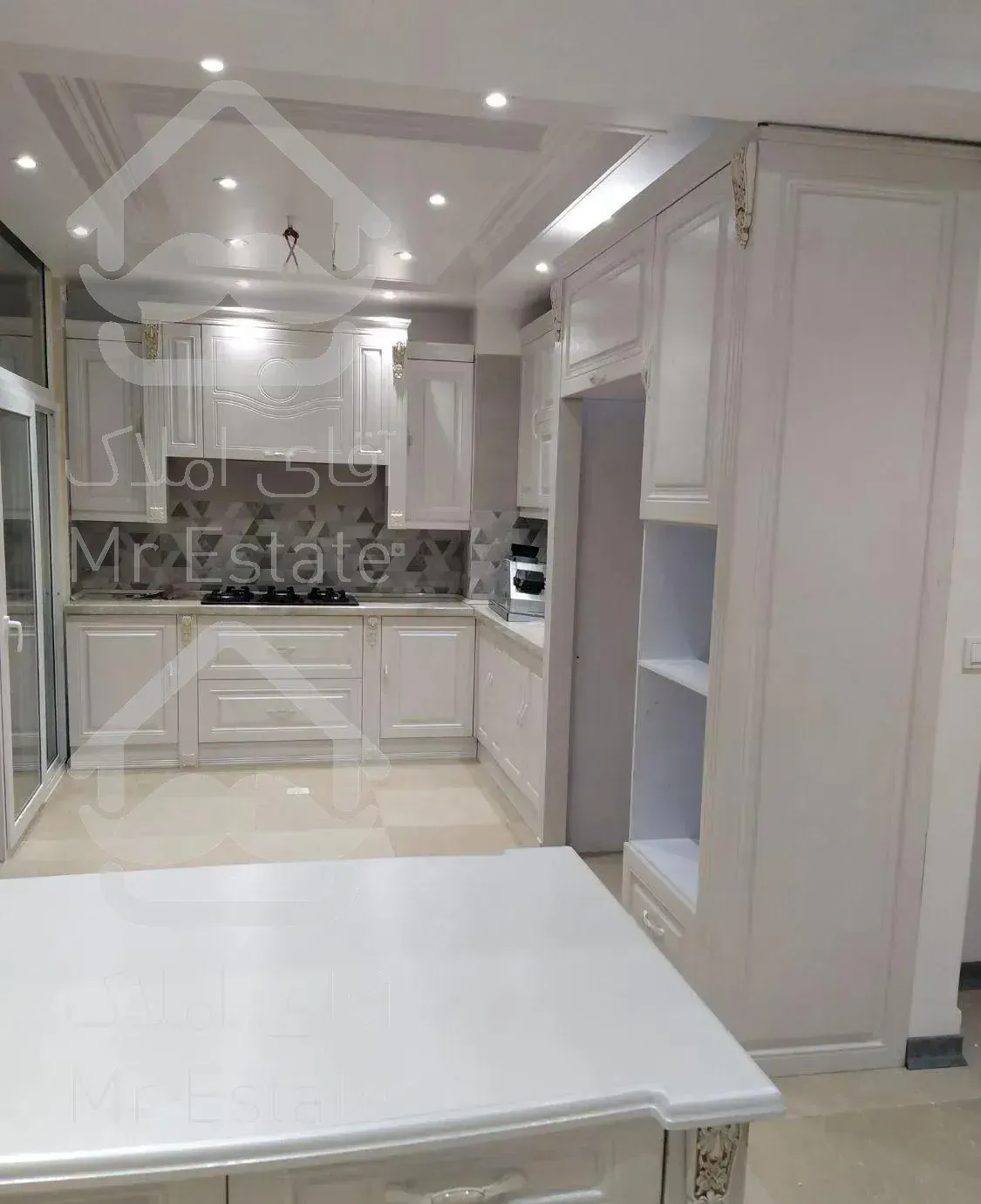 کارگر شمالی پارک لاله 140متر کلید نخورده