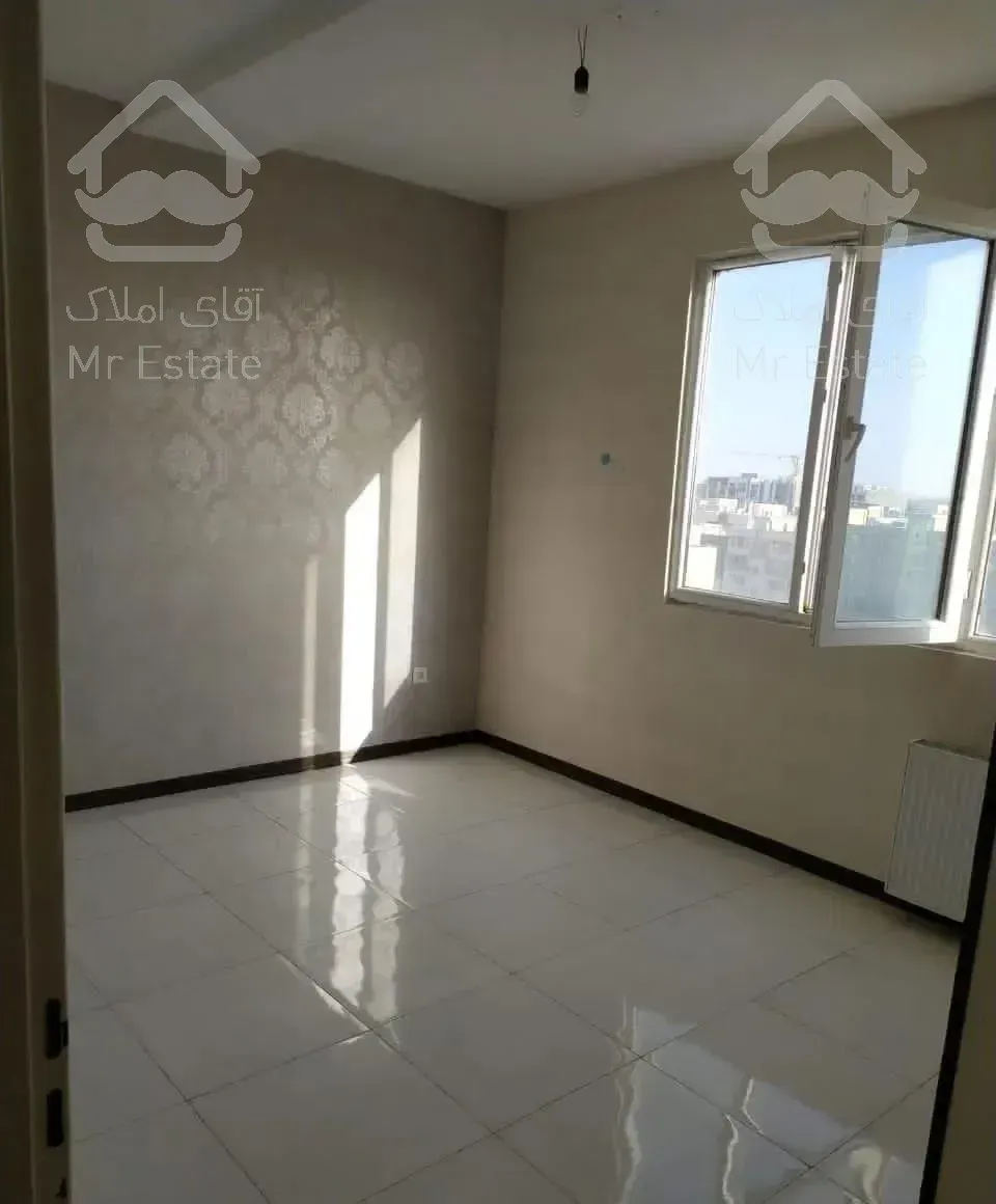 مهرشهربلوار ارم ۱۰۰ متر تخلیه آماده تحویل