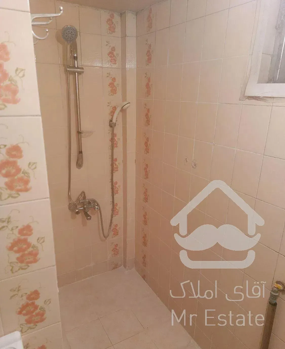 ۵۰ متر یکخوابه سوم بدون پارکینگ و آسانسور فقط مجرد