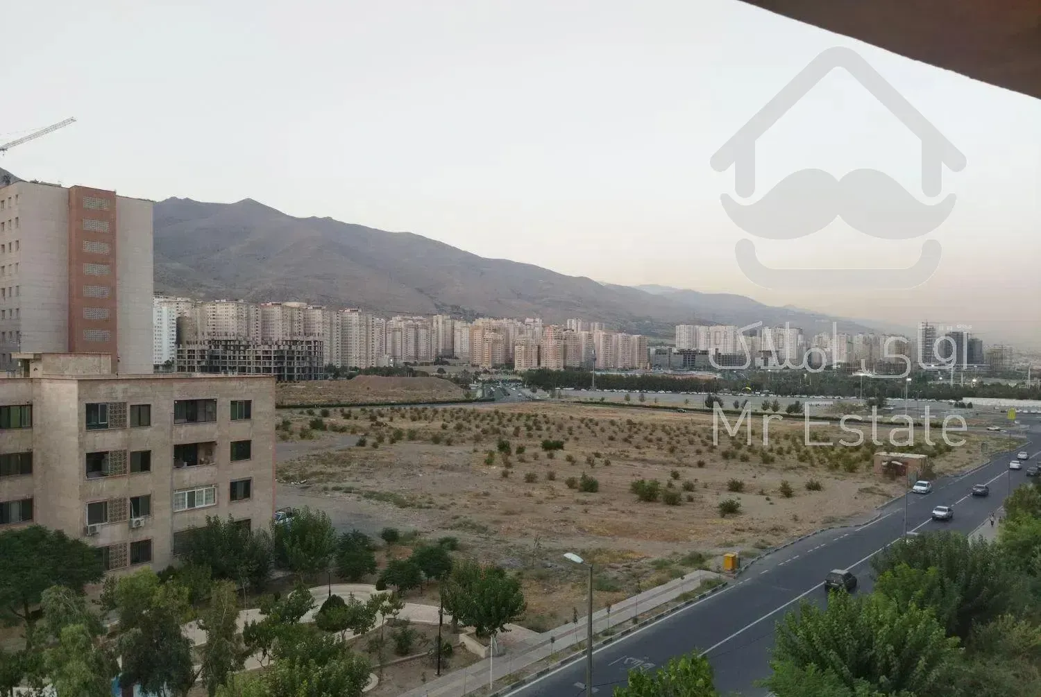 ۱۲۵متر.مجتمع نگین.دریاچه