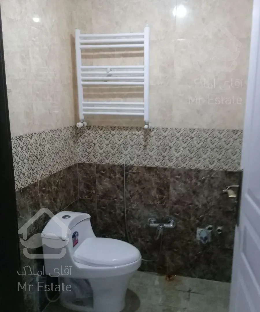 ۹۷متری تک‌واحدی سند تک برگ بین یخسازی جهاد