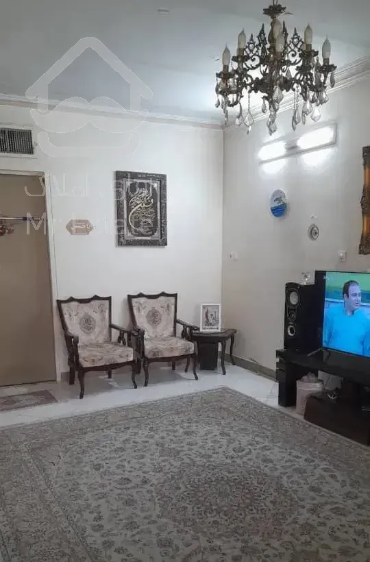 آپارتمان ۹۰ متر / دو خواب / با پارکینگ