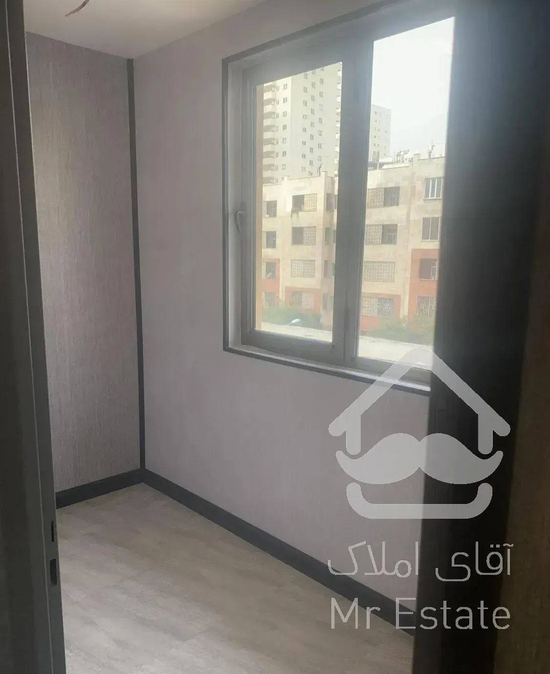 واحد تجاری ٧٠ متری رهن و اجاره دریاچه چیتگر