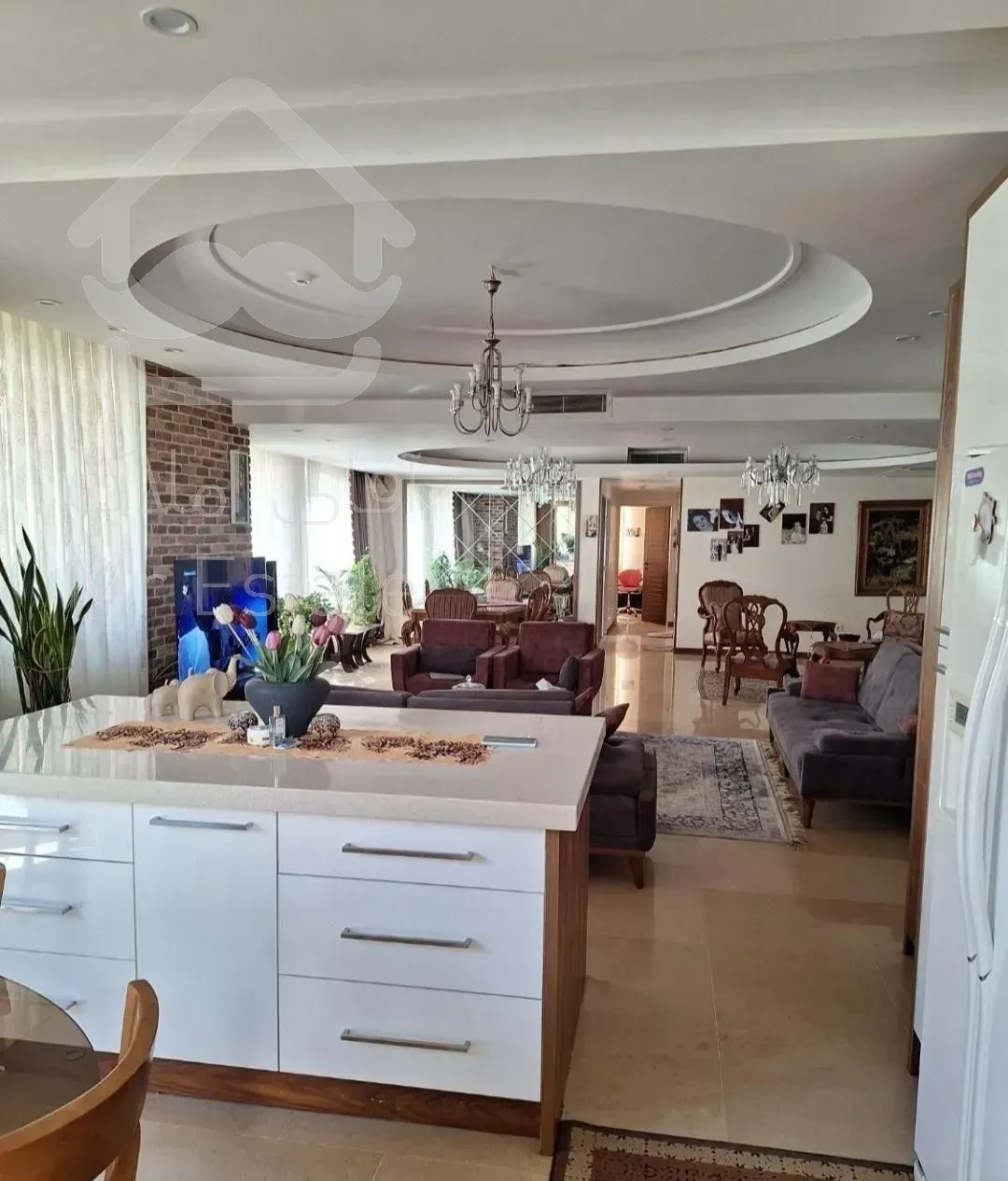 92 متر 8 ساله // ورزی شمالی // فوری و اماده تحویل