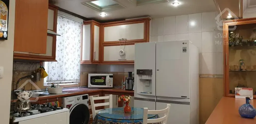 93 متر / دو خواب / شمال مرزداران / خوش نقشه