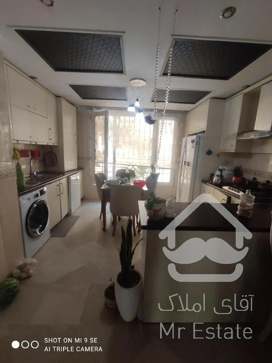 92 متر / دو خواب / صادقیه / بلوار شهدا