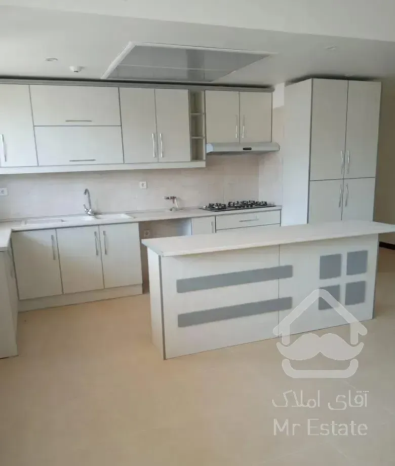 آخرین طبقه ۹۰متر۲ خواب کلید نخورده