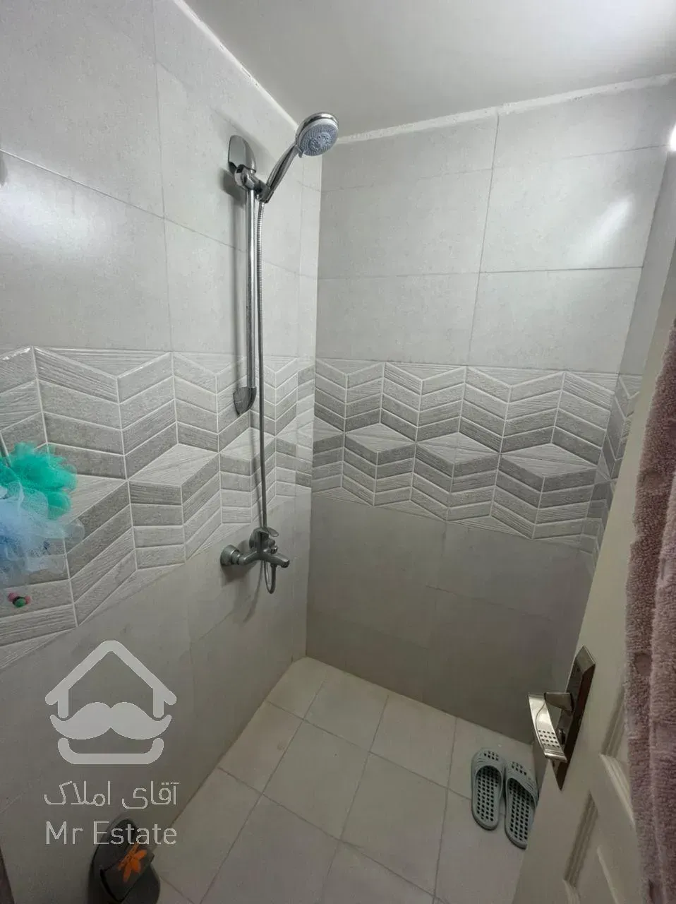 ۵۵ متر فول امکانات شمال بیمه رو به آفتاب