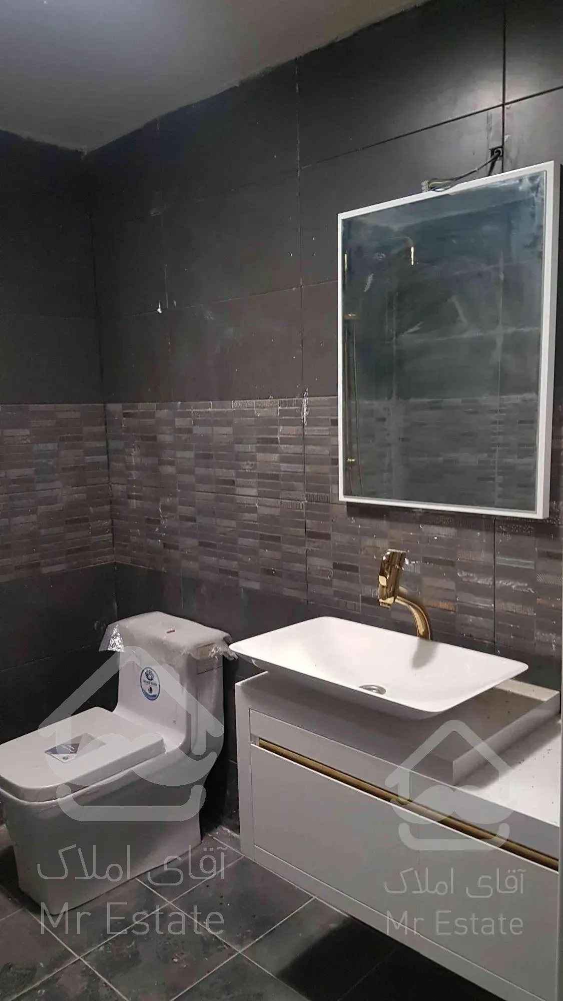 ۹۰متر ۲خوابه نوساز در بلوار فردوس غربی