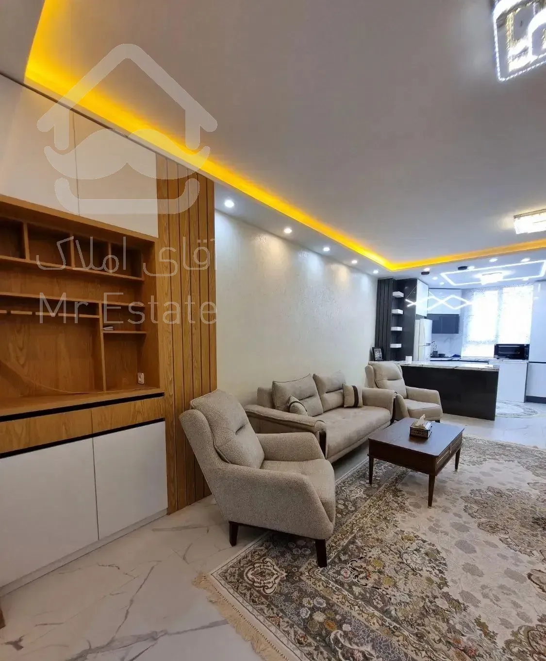 ۸۵متر ۱۰ساله فول امکانات سالن پرده خور