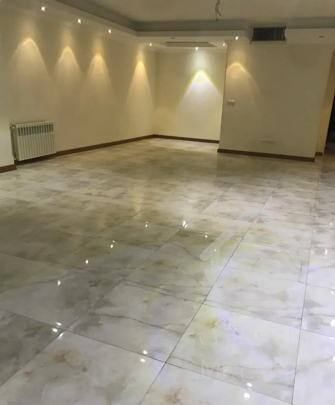 ولیعصر روبروی ساعی آبشار۱۲۵ متر