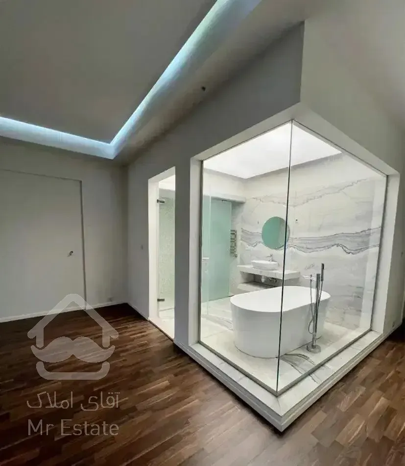 ۲۸۳متر سوپرمدرن/۳ مستر و ۳پارکینگ /کلید نخورده