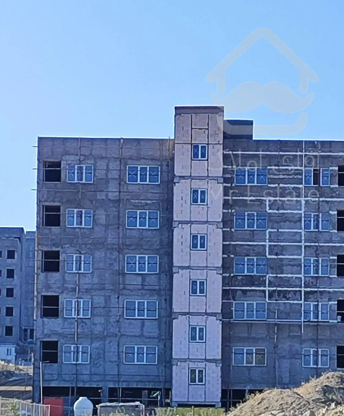 واحد ۸۹ متری با شرایط چکی