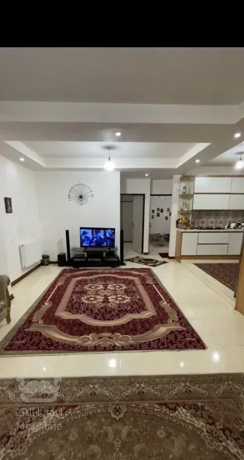 فروش تک واحدی سنددار با پارکینگ ،صالحیه