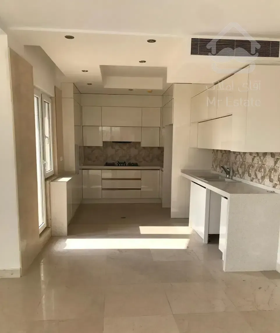 فرمانیه ۱۰۰ متر ۲ خواب در بهترین فرعی و دنج