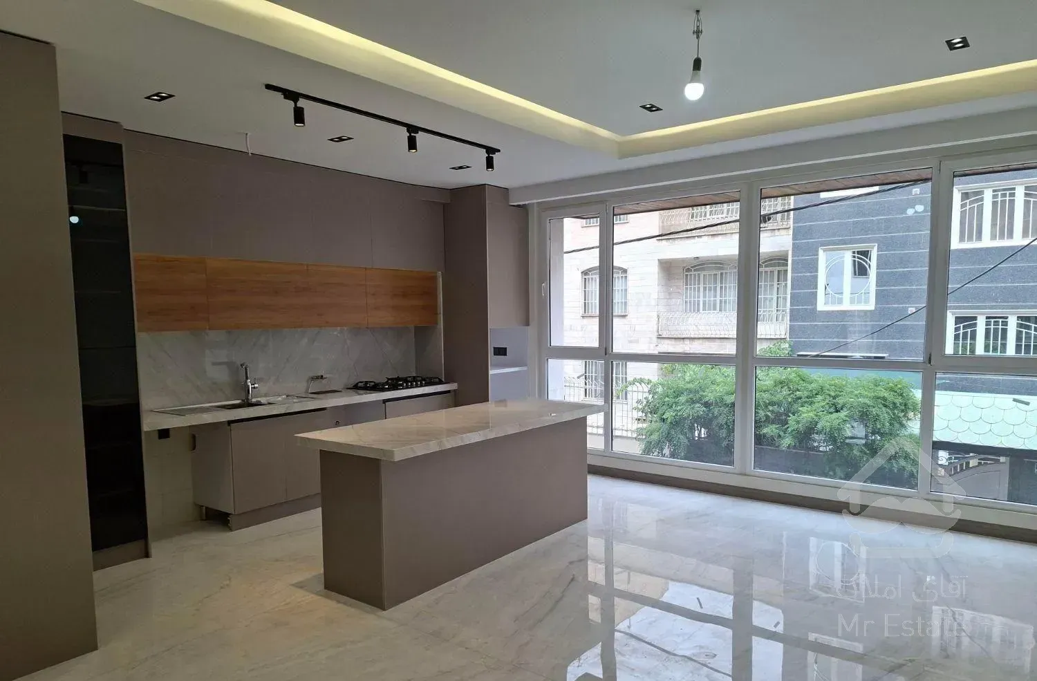 ۱۲۹ متری  دو پارکینگ  مدرن  ژورنالی  میدان ۴۹