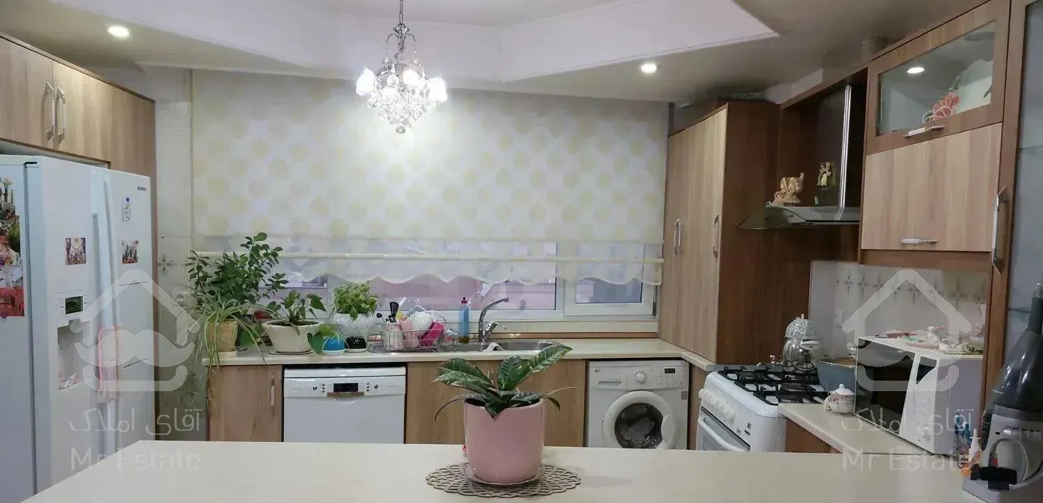 اندرزگو ۷۰ متر ۱ خواب مستر