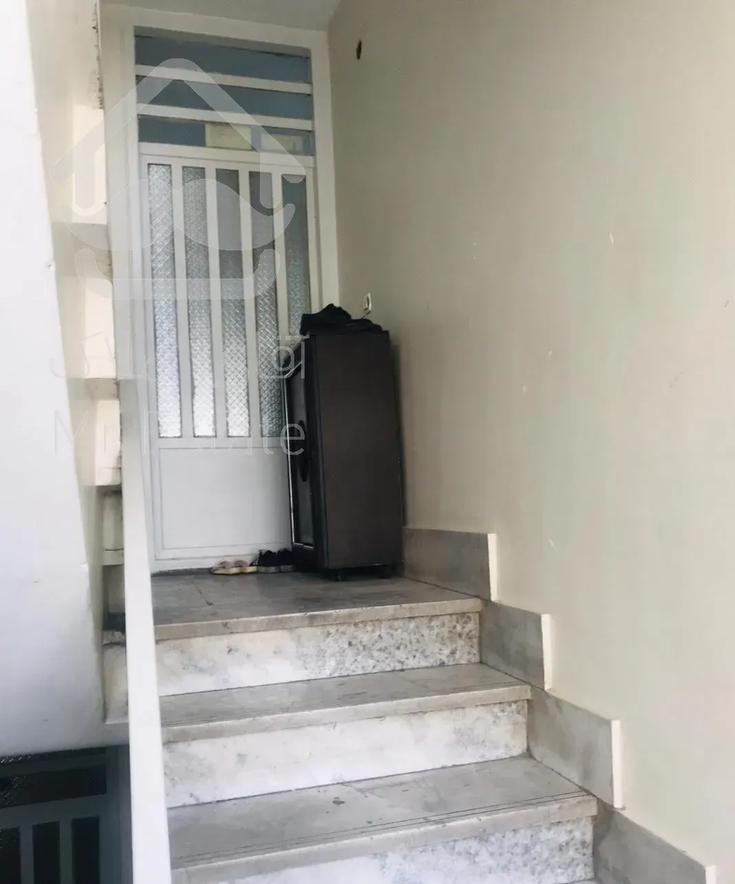 آپارتمان 90 متری ستارخان